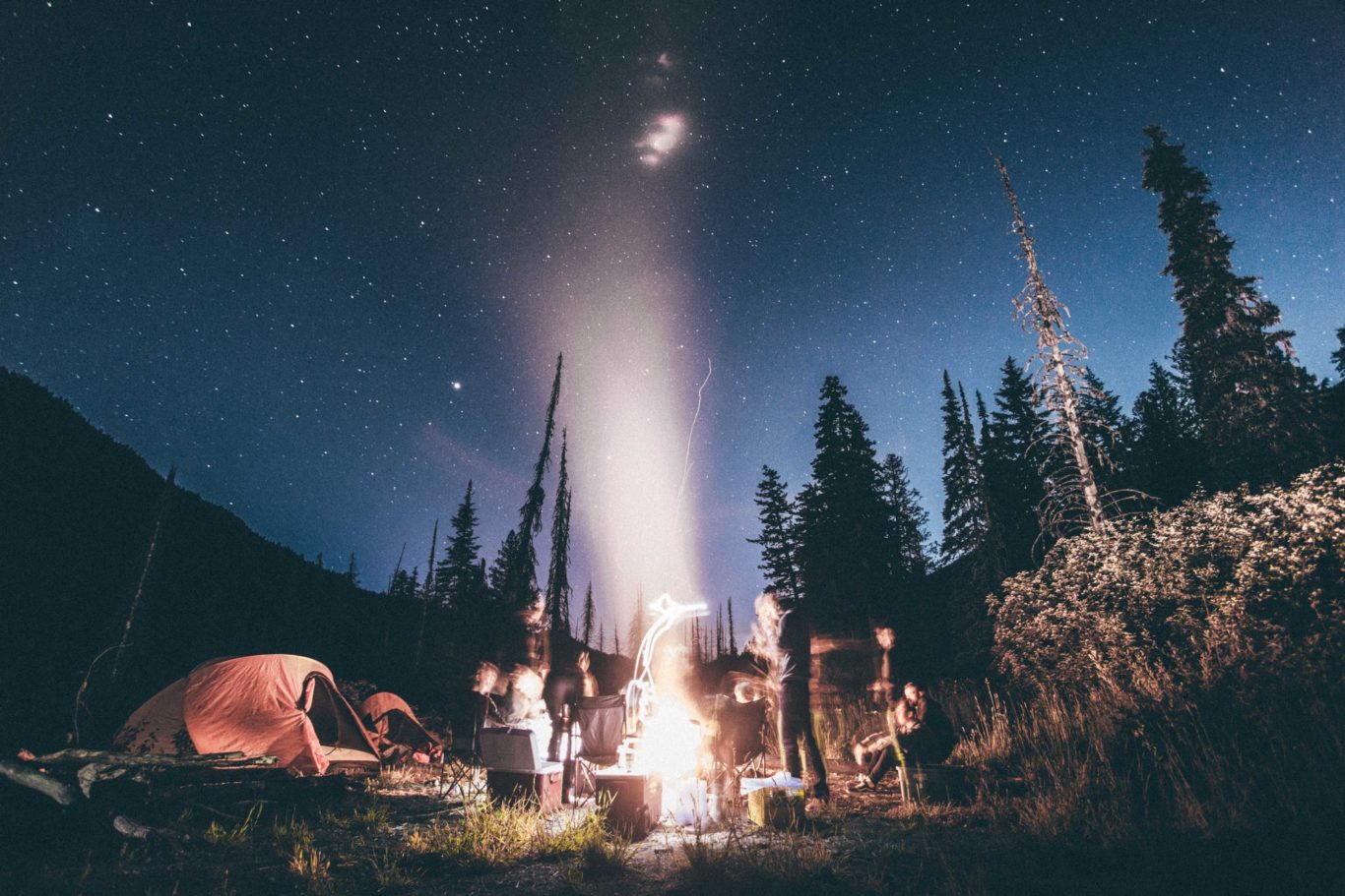 Camp fire under the stars