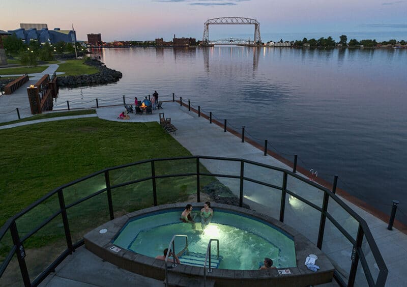 leisurehotels pierbresort duluthmn
