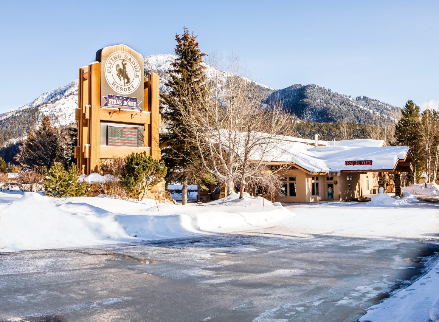 Travel Trends 2023 Flying Saddle Resort in Alpine, Wyoming Leisure Hotels & Resorts