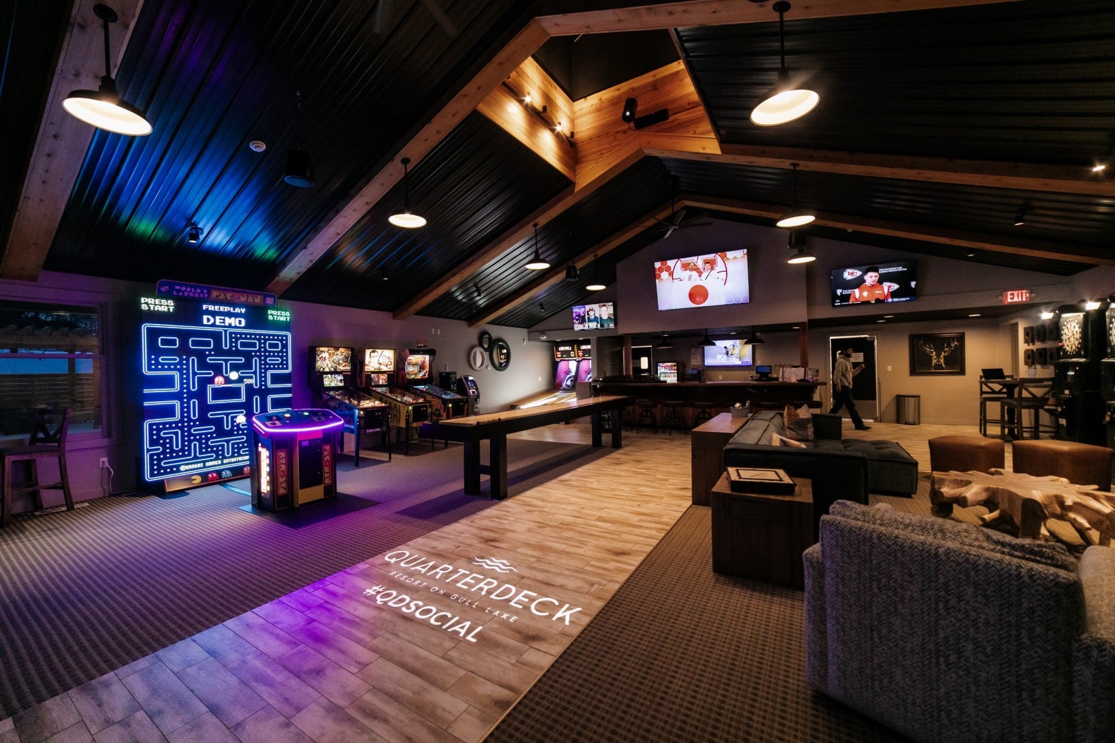 qdsocial quarterdeckresort gulllake (50)